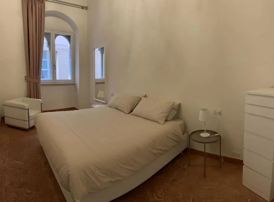 Appartamento La Dama Alla Finestra In Centro Côme